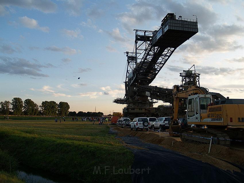 Bagger auf Reisen P210.JPG